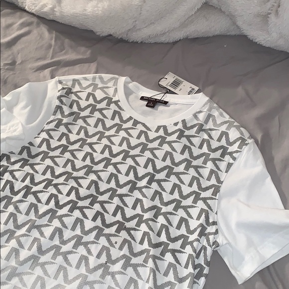 A brand new Michael Kors shirt - Picture 2 of 2